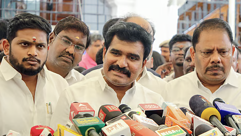“தமிழகத்தில் தமிழ்த்தாய் வாழ்த்துக்கே முதலிடம்”... ஆளுநர் மாளிகை நடைமுறைக்கு அமைச்சர் நிர்மல் குமார் கண்டனம்!